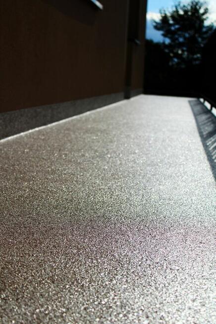 Kamienny dywan na tarasy , balkony, schody.