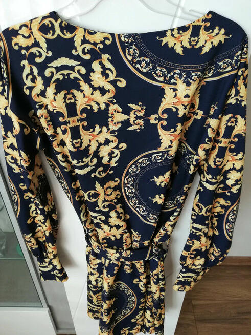 Sukienka wzorzysta nowa z metką