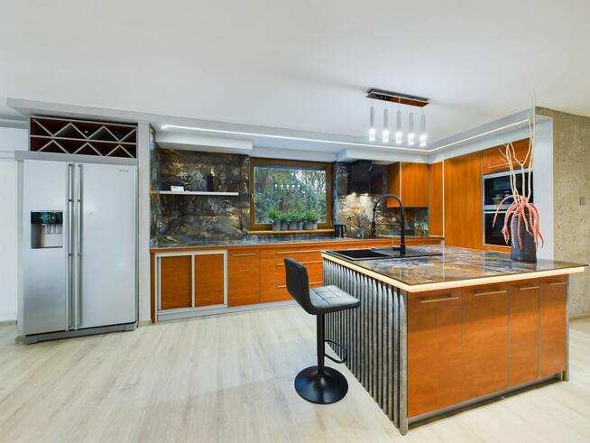 Nowoczesny dom dwulokalowy 270m2 działka 29ar