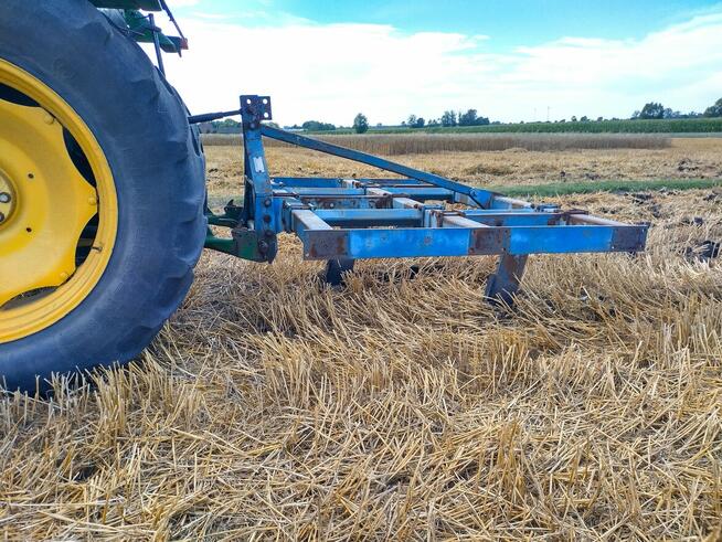 Głębosz - pług dłutowy