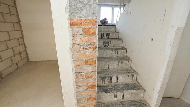 Dom z czerwonej cegły w otulinie Parku Krajobrazowego