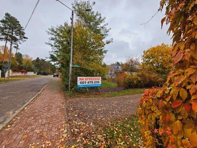 Słupno gm. Słupno, ul. Krótka, Sosnowa, działka z domkiem