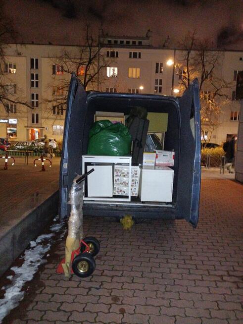 Opróżnianie mieszkań piwnic garaży biur Warszawa i okolice