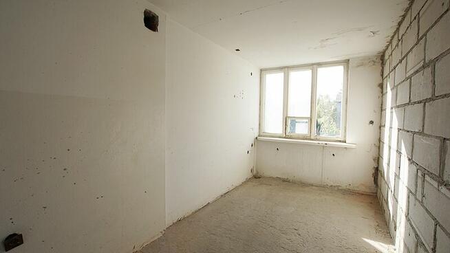 Dom z czerwonej cegły w otulinie Parku Krajobrazowego