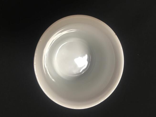 PRL kubek biały porcelana Chodzież