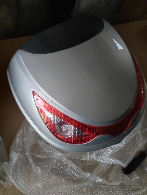 Kufer motocyklowy skuter bagażnik