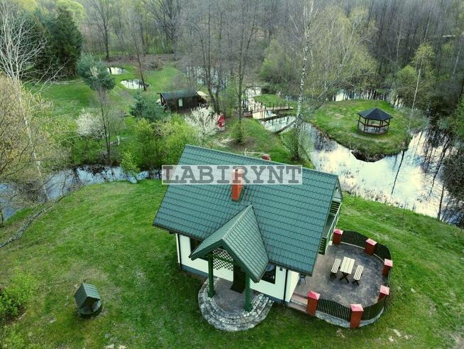 Kraina relaksu - dom w otoczeniu stawów, 12400m2