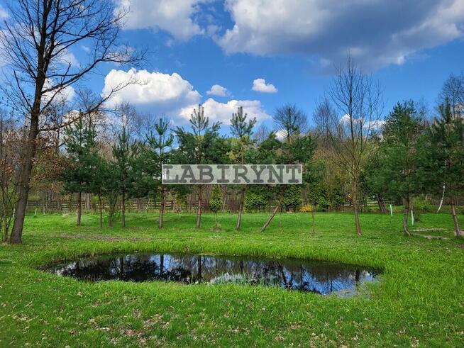 Kraina relaksu - dom w otoczeniu stawów, 12400m2