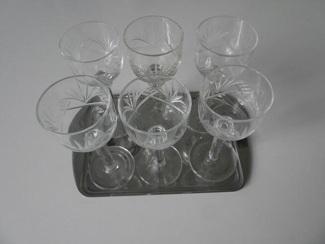 Kieliszki krysztalowe do likieru