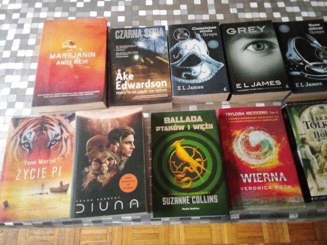 Bestsellery i naukowe do sprzedania