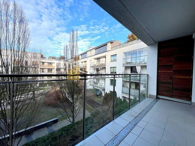 Trzypokojowe mieszkanie w Miasteczku Wilanów 81 m2