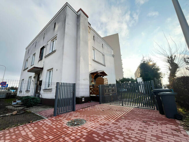 Dom 226m2 + 2 budynki użytkowe - działka 688m2