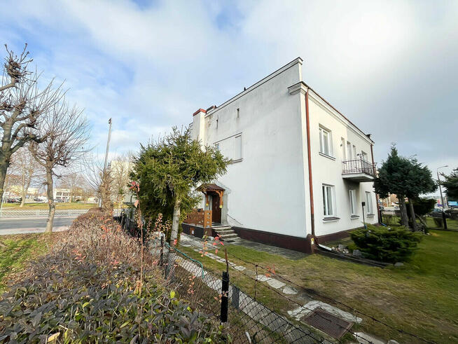 Dom 226m2 + 2 budynki użytkowe - działka 688m2