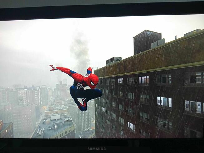 Konsola Sony PS4 1tb