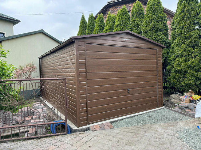 Garaże blaszane niskie ceny konstrukcja zamknieta Promocja