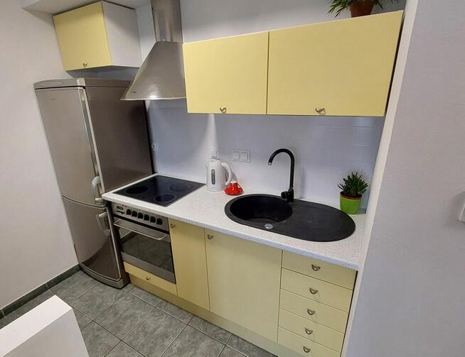 Ochota kameralne z balkonem wynajmę