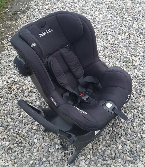 Fotelik dziecięcy z bazą obrotową 360 stopi