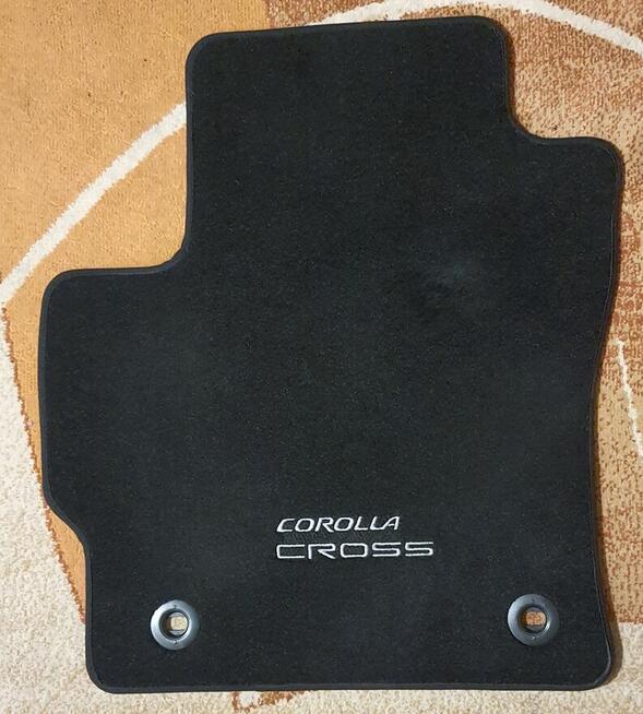 Oryginalne dywaniki/wycieraczki Toyota Corolla Cross