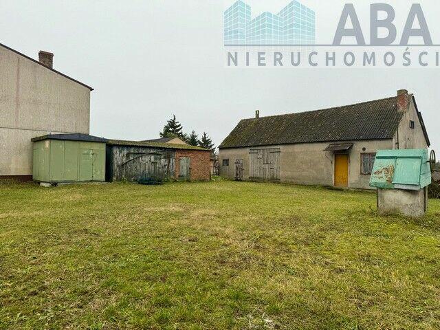 Budynki z dużą działką