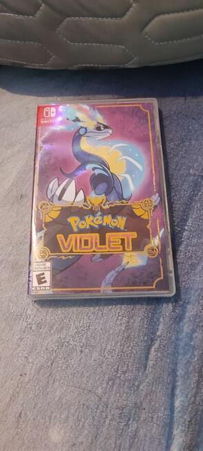 Konsola Nintendo Switch + Pokemon Violet oraz Just Dance 202