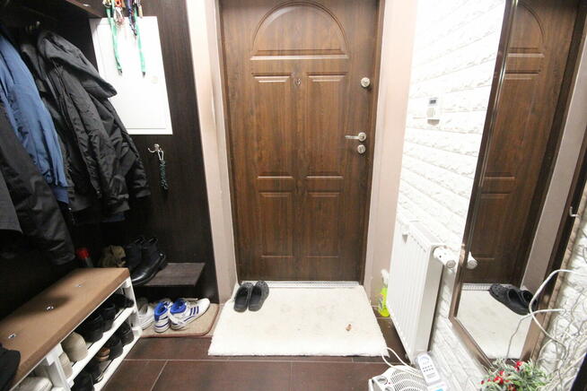 4pok 89met ok. Lawendowej TARAS/OGRÓD/2MP/2012 (Piecowice)