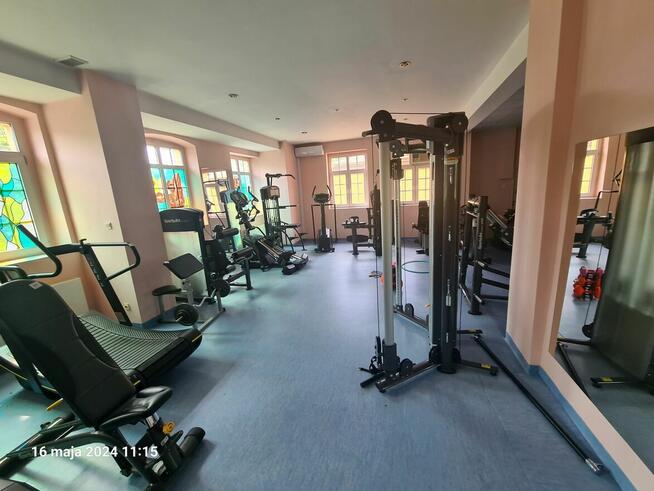 Syndyk sprzeda wyposażenie siłowni