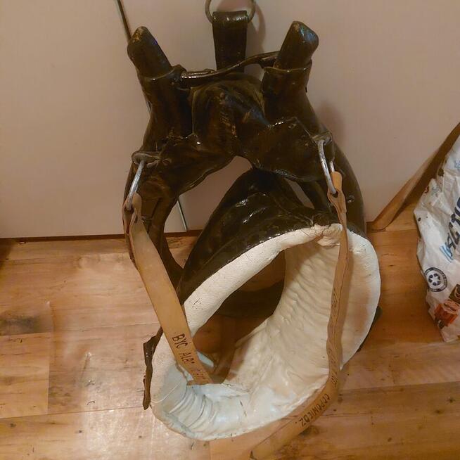 Sprzedam chomąto dla konia.