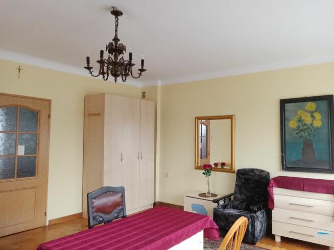 Duży pokój jednoosobowy w pobliżu metra Targówek Mieszkaniow