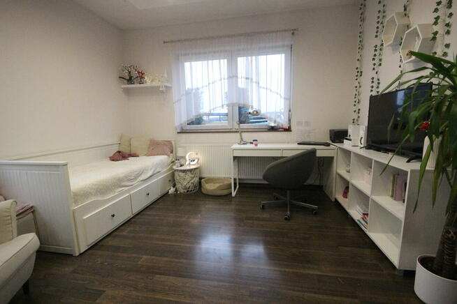 4pok 89met ok. Lawendowej TARAS/OGRÓD/2MP/2012 (Piecowice)