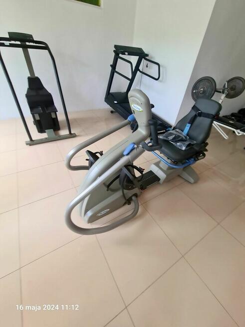 Syndyk sprzeda wyposażenie siłowni