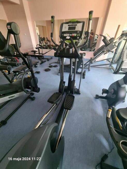 Syndyk sprzeda wyposażenie siłowni