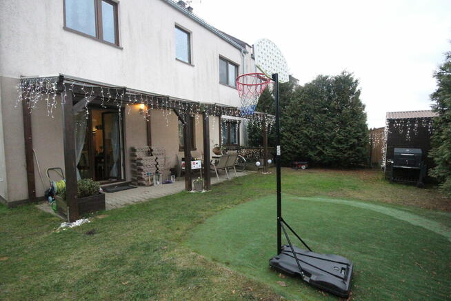 4pok 89met ok. Lawendowej TARAS/OGRÓD/2MP/2012 (Piecowice)