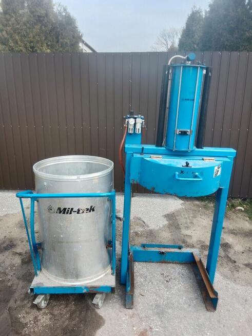 Belownica prasa Kompaktor zgniatarka do foli kartonu odpadów