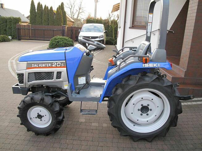 Mini Traktorek Iseki 20KM 4X4 Wspomaganie Ogrodniczy
