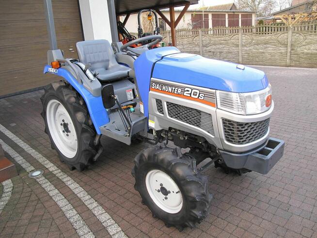 Mini Traktorek Iseki 20KM 4X4 Wspomaganie Ogrodniczy