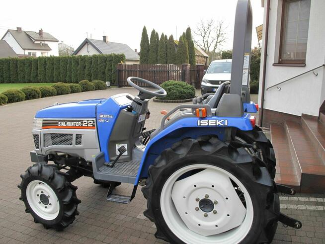 Mini Traktorek Iseki 22KM 4X4 Wspomaganie Ogrodniczy