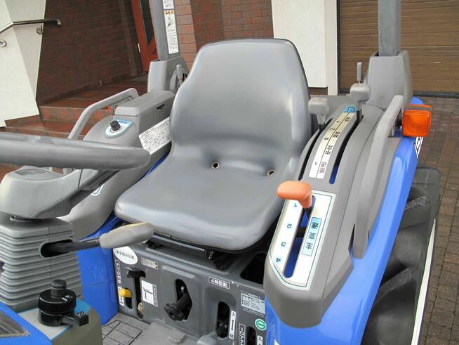 Mini Traktorek Iseki 22KM 4X4 Wspomaganie Ogrodniczy