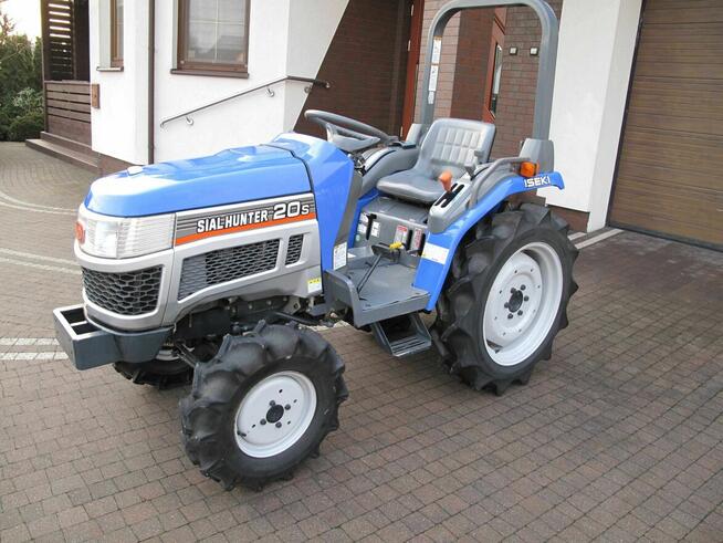 Mini Traktorek Iseki 20KM 4X4 Wspomaganie Ogrodniczy