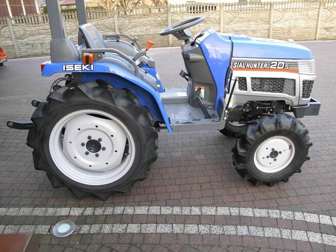Mini Traktorek Iseki 20KM 4X4 Wspomaganie Ogrodniczy