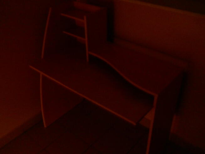 Biurko pod komputer w bardzo dobrym stanie