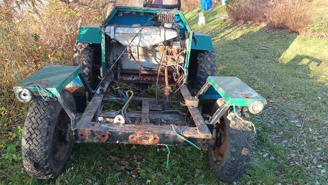 Traktorek sprzedam (Esiok, Papaj, Sam)