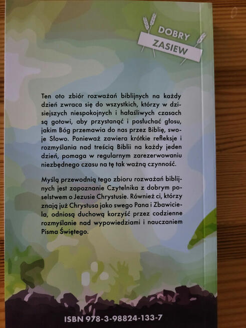 Katolicki Kalendarz 2025 książkowy z rozważaniami.