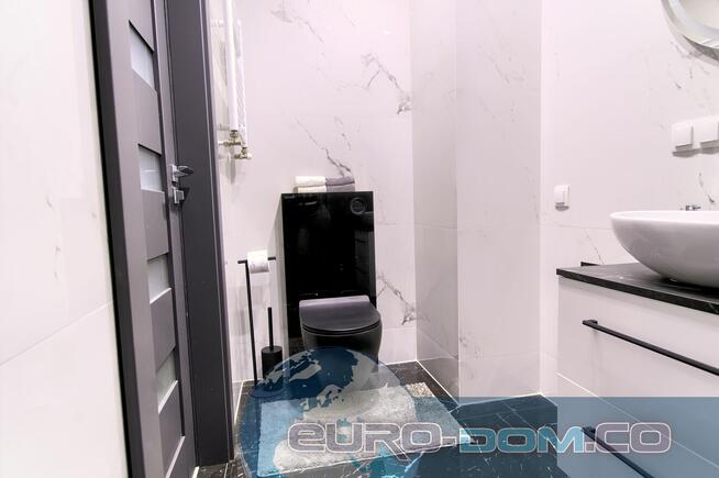 Eleganckie 3-pokojowe mieszkanie w Legnicka Residence