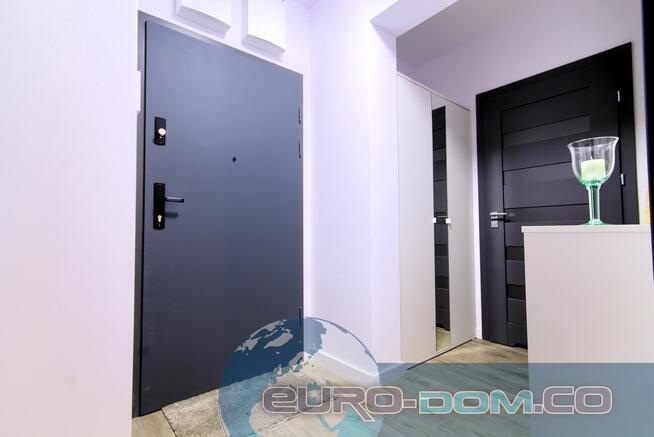 Eleganckie 3-pokojowe mieszkanie w Legnicka Residence