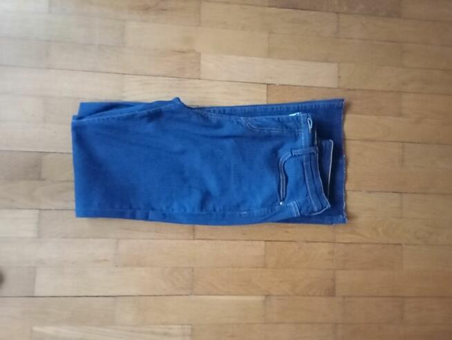 Jeansy nowe damskie