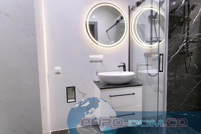 Eleganckie 3-pokojowe mieszkanie w Legnicka Residence