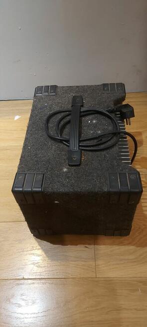 Na sprzedasz 2 wzmacniacze kolumny estradowa statywy kolum