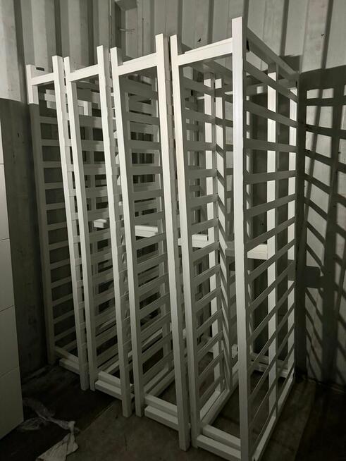 Rama stelaż łóżka biały z metalową podstawą metalowe łóżka