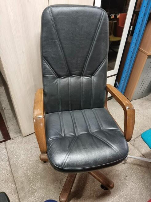 Fotel gabinetowy czarny skórzany do domu salonu fotele skóra