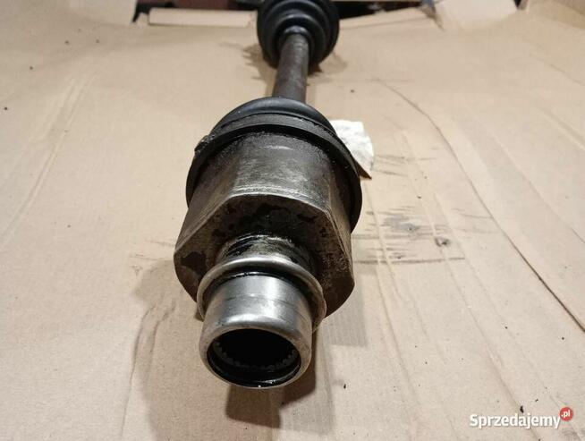 Reanault Trafic półoś